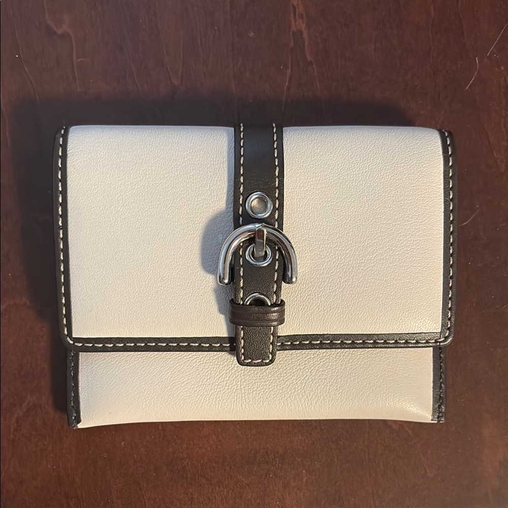 Elegant Coach Cream and Brown Women's Wallet